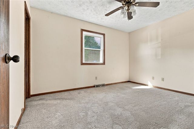 1144 Royce Street NW, Uniontown, OH 44685
