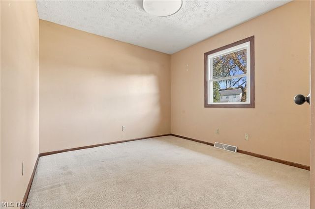 1144 Royce Street NW, Uniontown, OH 44685