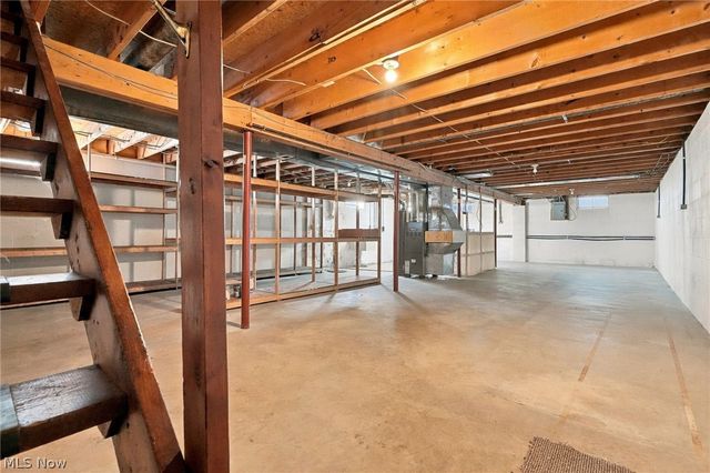 1144 Royce Street NW, Uniontown, OH 44685
