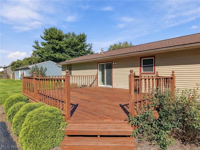 1144 Royce Street NW, Uniontown, OH 44685