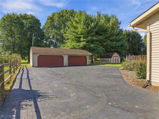 1144 Royce Street NW, Uniontown, OH 44685