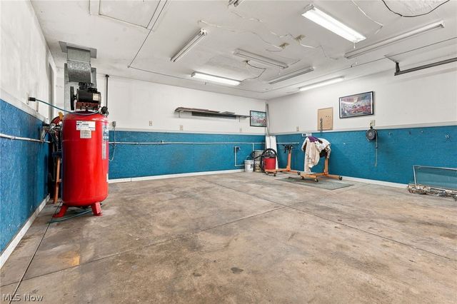 1144 Royce Street NW, Uniontown, OH 44685