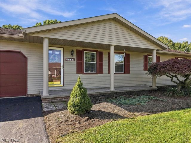 1144 Royce Street NW, Uniontown, OH 44685