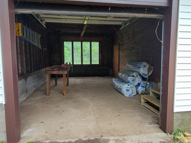 725 South Woods Rd Road, Brushton, NY 12916