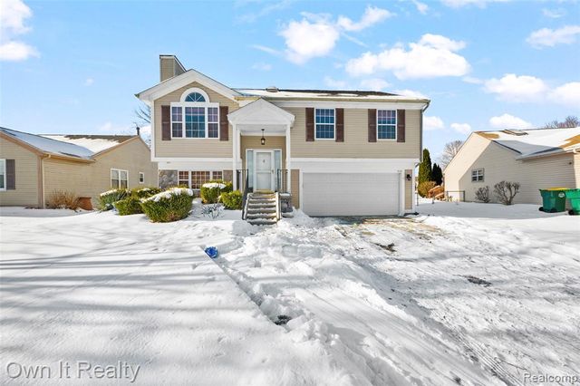 7154 Saint Andrews Drive, Ypsilanti, MI 48197