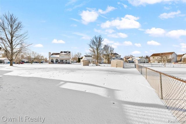 7154 Saint Andrews Drive, Ypsilanti, MI 48197