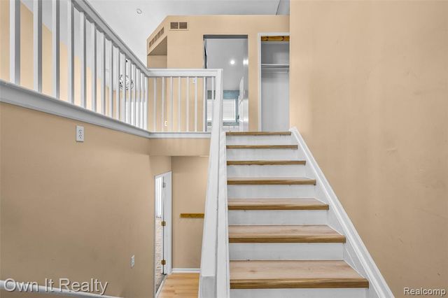 7154 Saint Andrews Drive, Ypsilanti, MI 48197