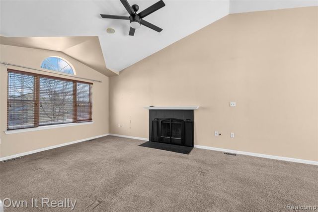 7154 Saint Andrews Drive, Ypsilanti, MI 48197