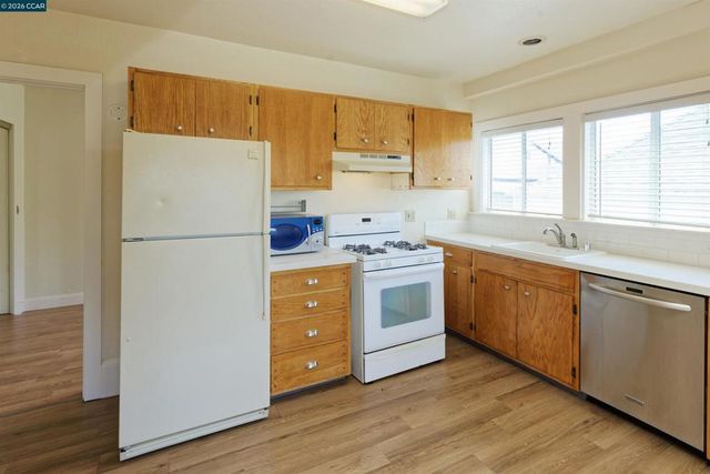6312 Herzog Street, Oakland, CA 94608
