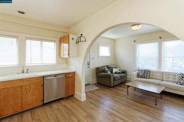 6312 Herzog Street, Oakland, CA 94608