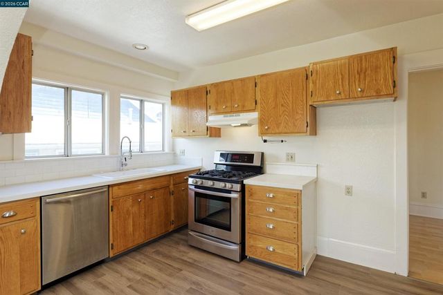 6312 Herzog Street, Oakland, CA 94608