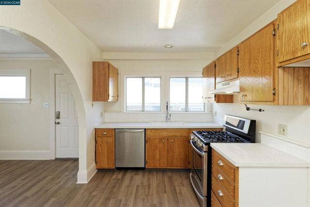 6312 Herzog Street, Oakland, CA 94608