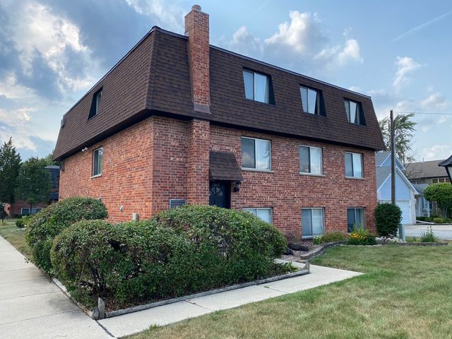 17812 Oak Park Avenue 1S, Tinley Park, IL 60477