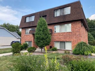 17812 Oak Park Avenue 1S, Tinley Park, IL 60477