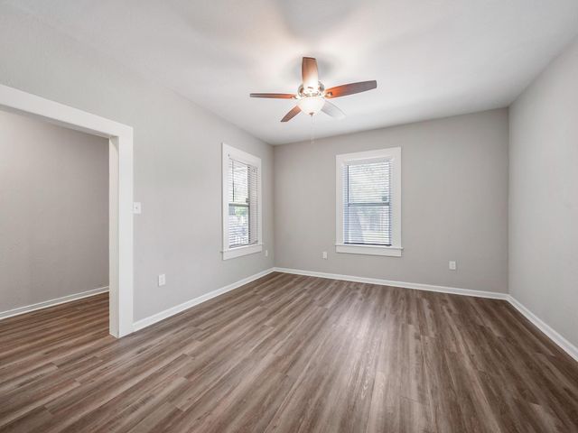 2402 49th Street, Galveston, TX 77551