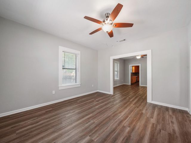 2402 49th Street, Galveston, TX 77551