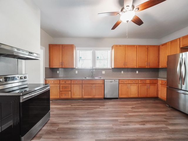 2402 49th Street, Galveston, TX 77551