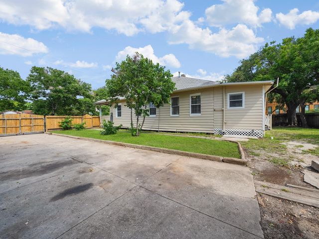 2402 49th Street, Galveston, TX 77551