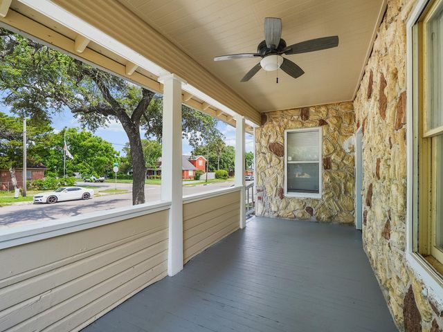 2402 49th Street, Galveston, TX 77551