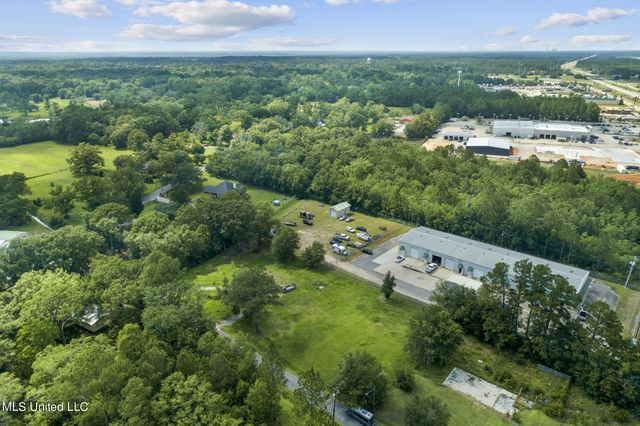 5002 Frison Avenue, Moss Point, MS 39563