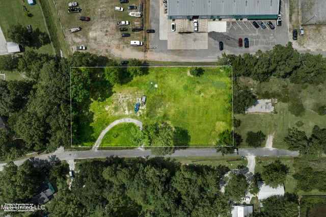 5002 Frison Avenue, Moss Point, MS 39563