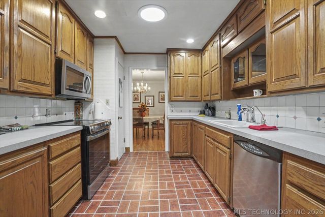 2882 S Florence Avenue, Tulsa, OK 74114