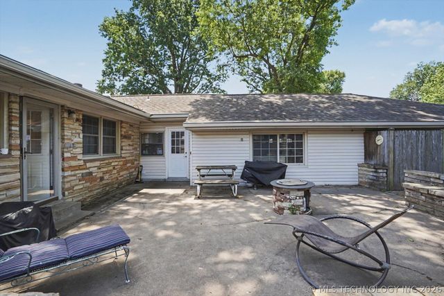 2882 S Florence Avenue, Tulsa, OK 74114