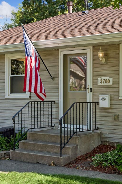 3700 Hubbard Avenue N, Robbinsdale, MN 55422 — photo 3