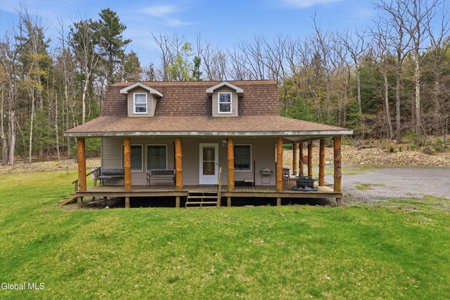 400 Greenbush Hill Road, Fulton, NY 12187