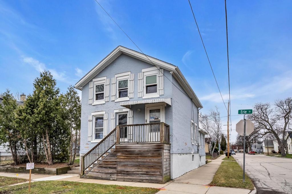 1240 Erie STREET, Racine, WI 53402