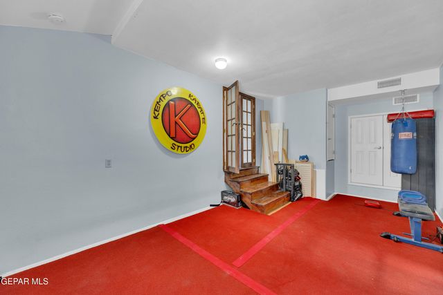 5809 Via Cuesta Drive, El Paso, TX 79912