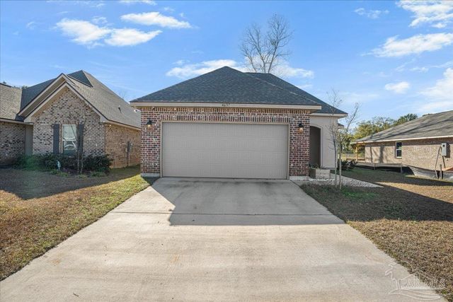 4637 Sago Palm Cir, Pace, FL 32571