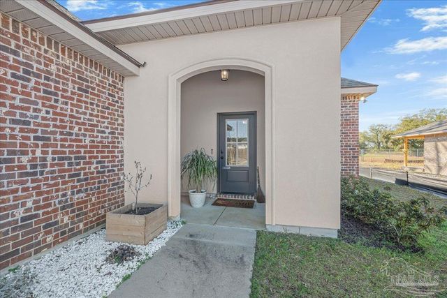 4637 Sago Palm Cir, Pace, FL 32571