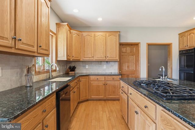 57 MAHANOY VALLEY RD, Duncannon, PA 17020