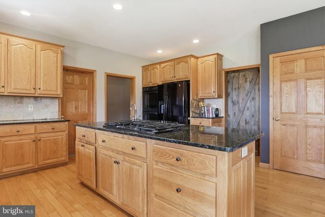 57 MAHANOY VALLEY RD, Duncannon, PA 17020