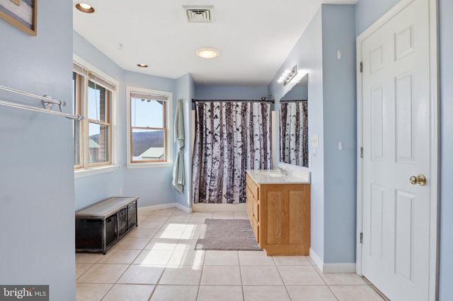 57 MAHANOY VALLEY RD, Duncannon, PA 17020