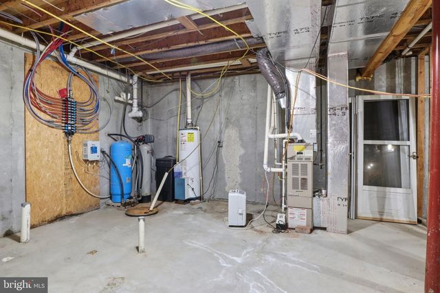 57 MAHANOY VALLEY RD, Duncannon, PA 17020