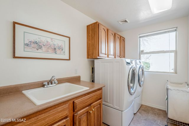 13854 N Slazenger Drive, Oro Valley, AZ 85755