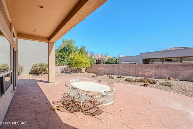 13854 N Slazenger Drive, Oro Valley, AZ 85755