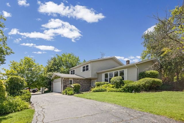 219 W Appletree Lane, Arlington Heights, IL 60004