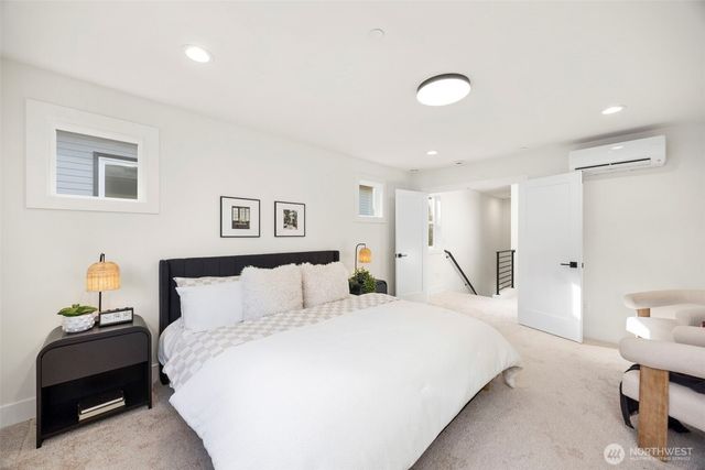 21243 59th Lane W, Mountlake Terrace, WA 98043