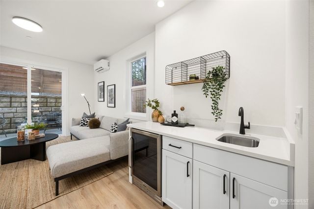 21243 59th Lane W, Mountlake Terrace, WA 98043