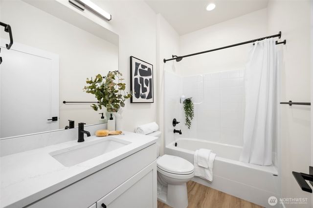 21243 59th Lane W, Mountlake Terrace, WA 98043