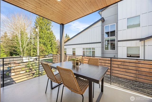 21243 59th Lane W, Mountlake Terrace, WA 98043