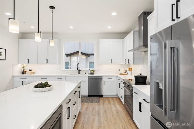 21243 59th Lane W, Mountlake Terrace, WA 98043