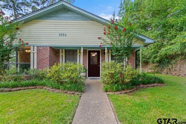 1656 Pineview Lane, Hideaway, TX 75771