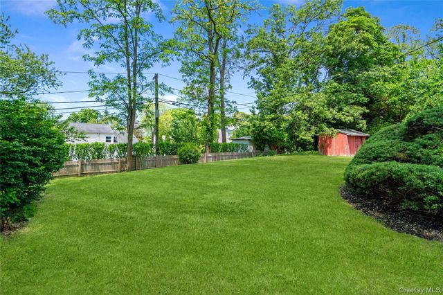 14 Campus Drive, Farmingville, NY 11738