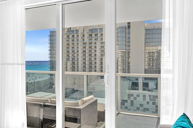 2301 Collins Ave 1202, Miami Beach, FL 33139