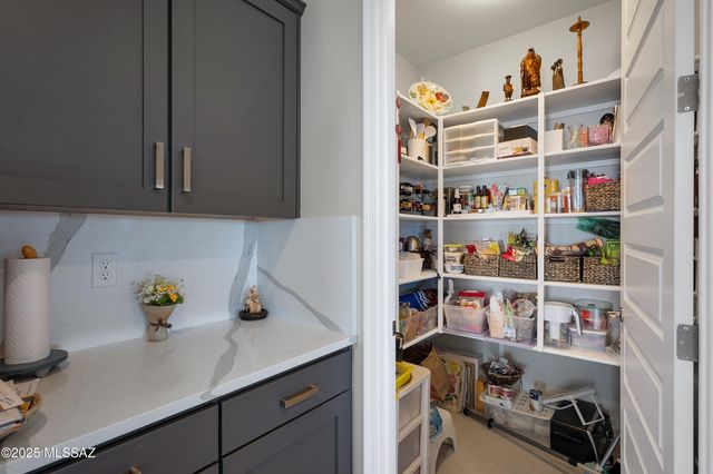 6809 W Cape Royal Place, Marana, AZ 85658