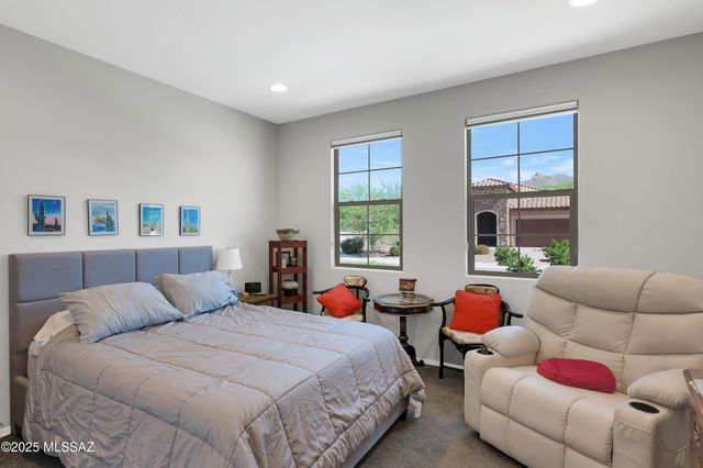 6809 W Cape Royal Place, Marana, AZ 85658